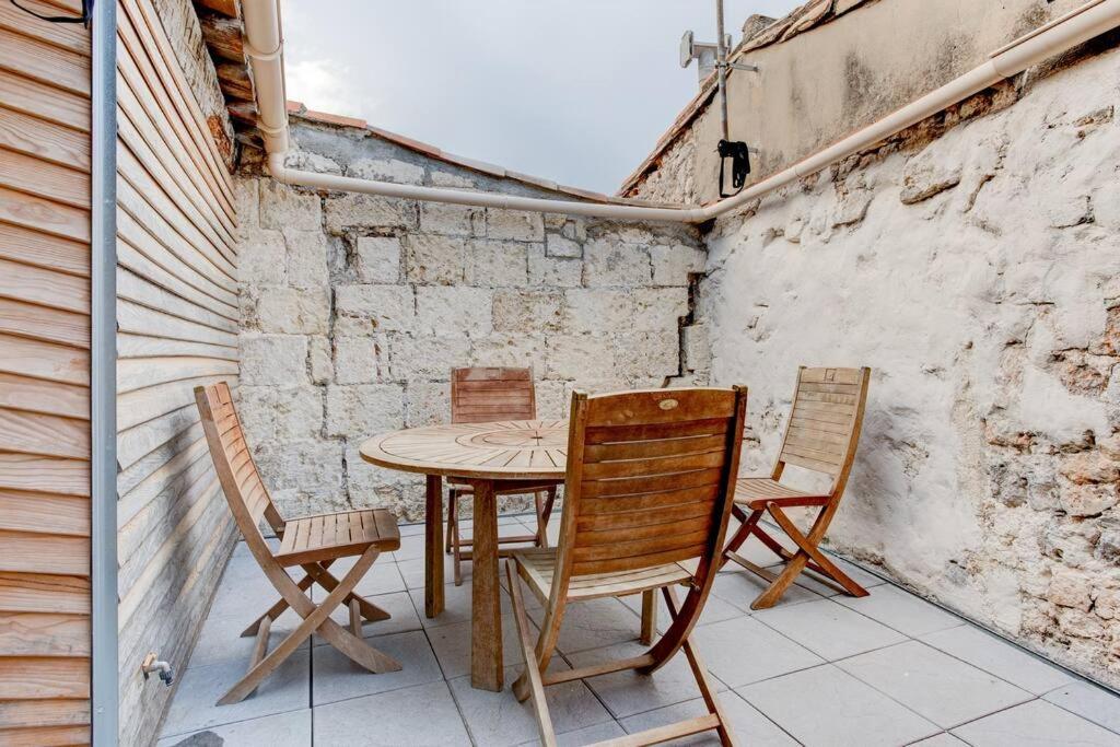 Stunning Medieval Getaway Vic-la-Gardiole Exteriör bild